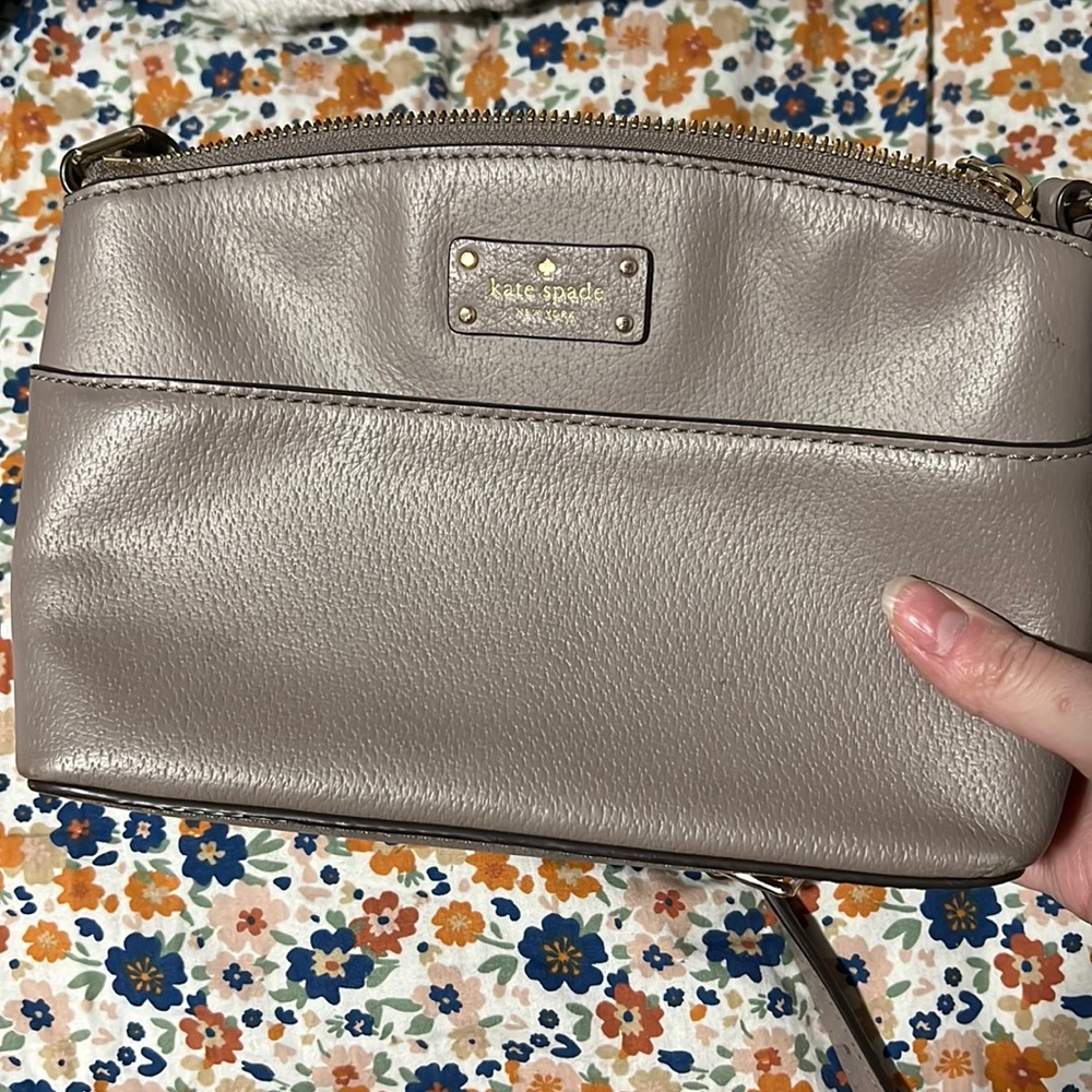 Kate Spade grey crossbody bag